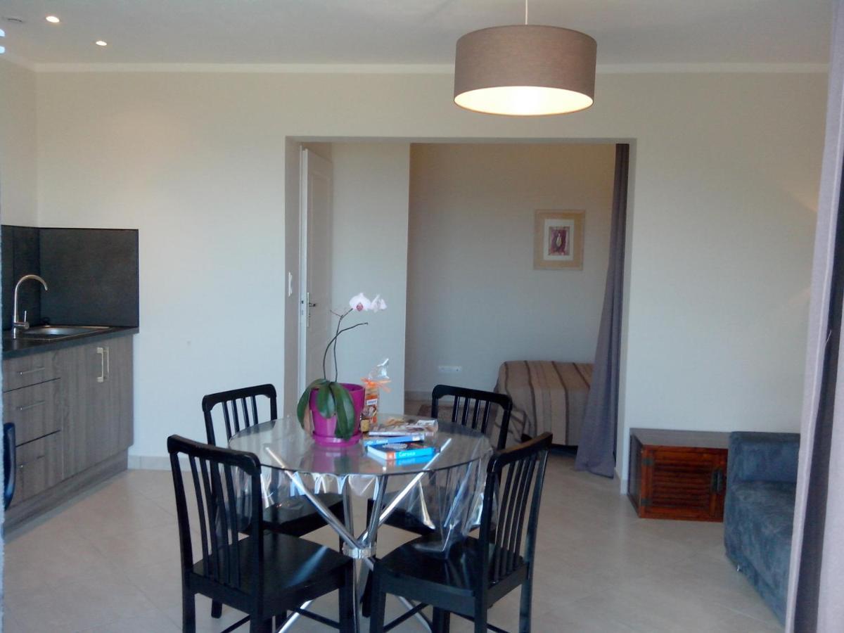 Appartement Vue Sur Mer Santa-Maria-di-Lota 外观 照片